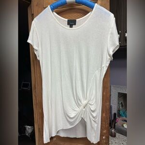 Lumiere medium knot front short sleeve white blouse t shirt lightweight